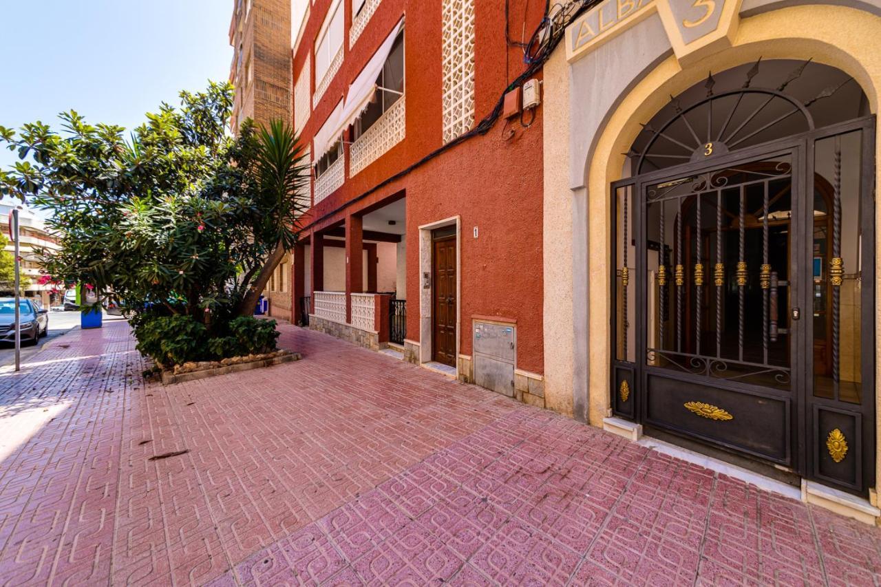 Apartment Studio Relax Torrevieja Exterior foto